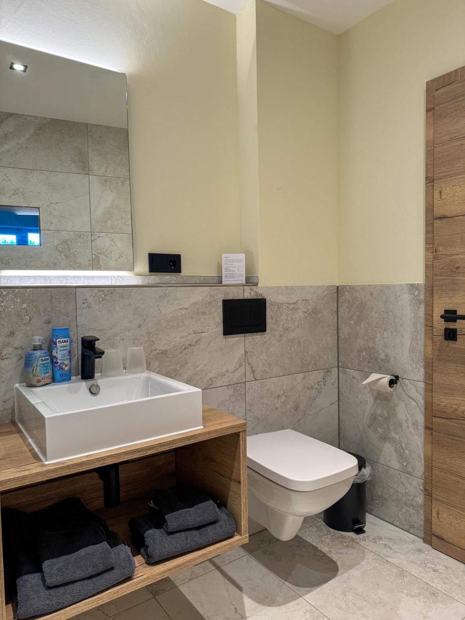 Veenland Hotel Haren Zewnętrze zdjęcie